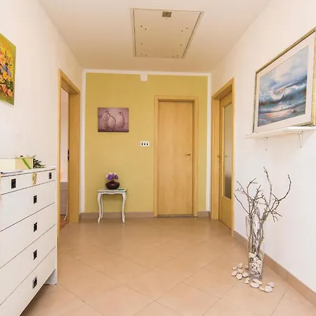 Stunning Home In Slivnica Gornja With Kitchen * Slivnica