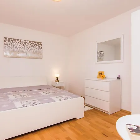 Gornja 07 * Slivnica